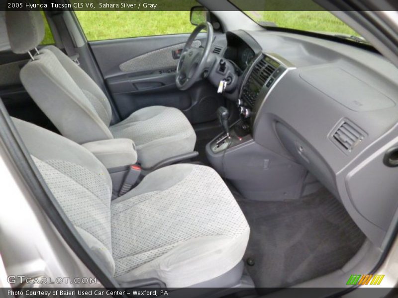 Sahara Silver / Gray 2005 Hyundai Tucson GLS V6