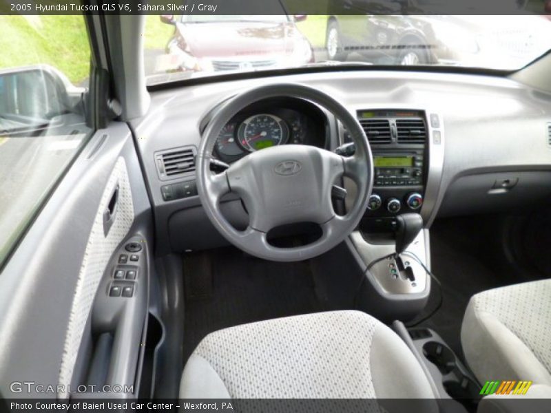 Sahara Silver / Gray 2005 Hyundai Tucson GLS V6