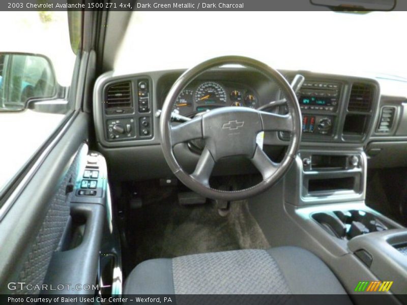 Dashboard of 2003 Avalanche 1500 Z71 4x4