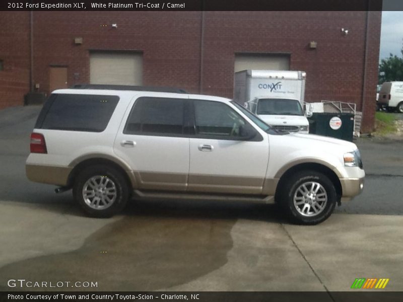 White Platinum Tri-Coat / Camel 2012 Ford Expedition XLT