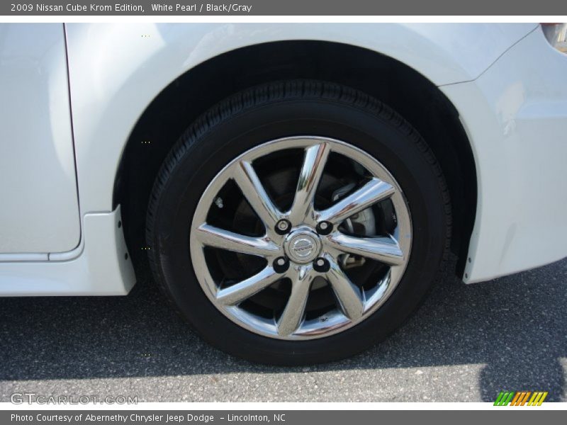 White Pearl / Black/Gray 2009 Nissan Cube Krom Edition