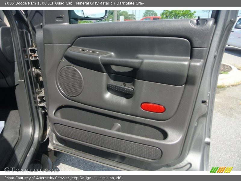 Mineral Gray Metallic / Dark Slate Gray 2005 Dodge Ram 1500 SLT Quad Cab
