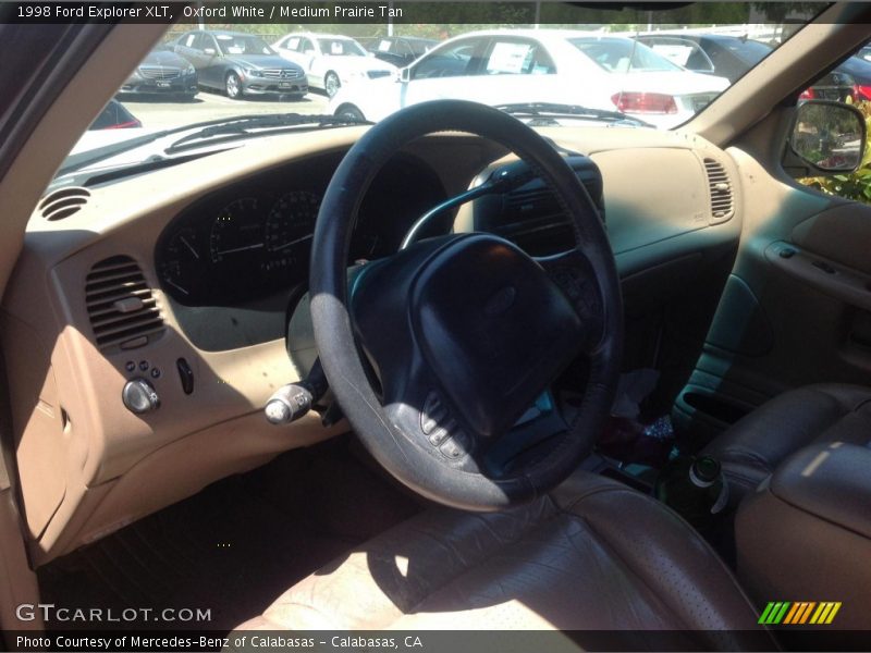 Oxford White / Medium Prairie Tan 1998 Ford Explorer XLT