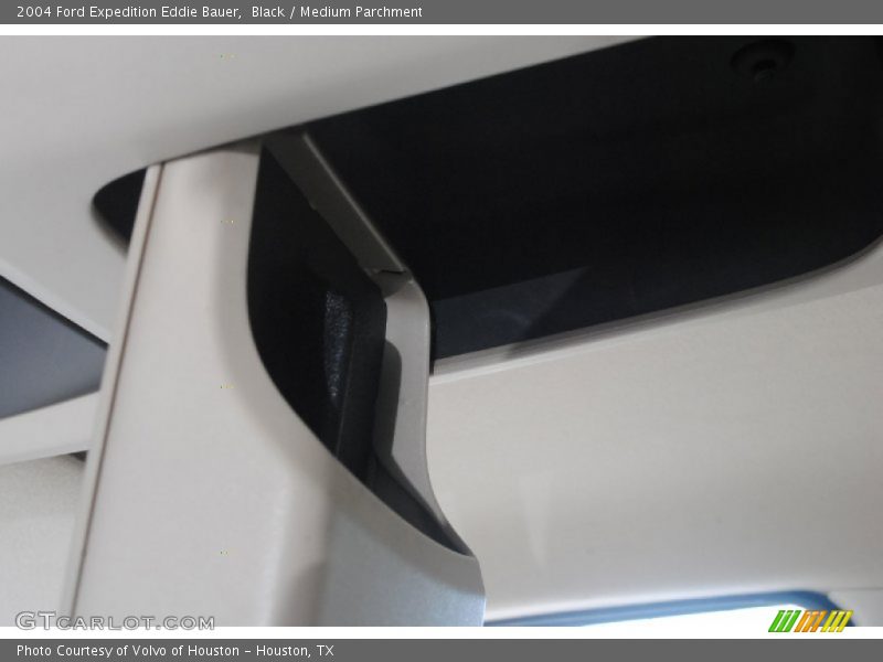 Black / Medium Parchment 2004 Ford Expedition Eddie Bauer