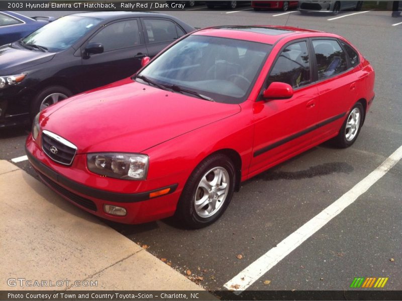 Rally Red / Dark Gray 2003 Hyundai Elantra GT Hatchback