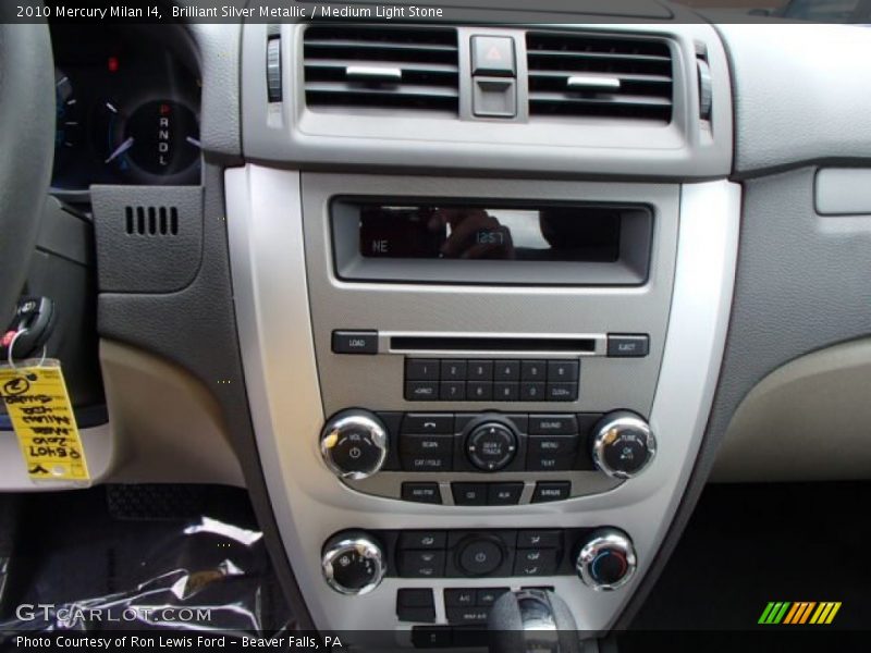 Brilliant Silver Metallic / Medium Light Stone 2010 Mercury Milan I4