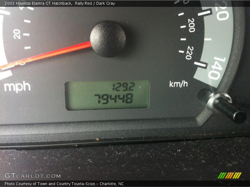Rally Red / Dark Gray 2003 Hyundai Elantra GT Hatchback