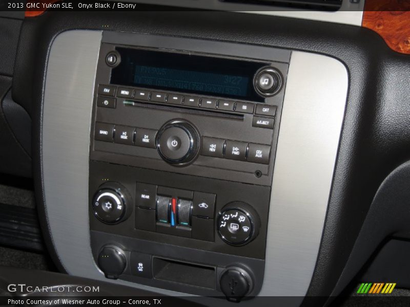 Onyx Black / Ebony 2013 GMC Yukon SLE