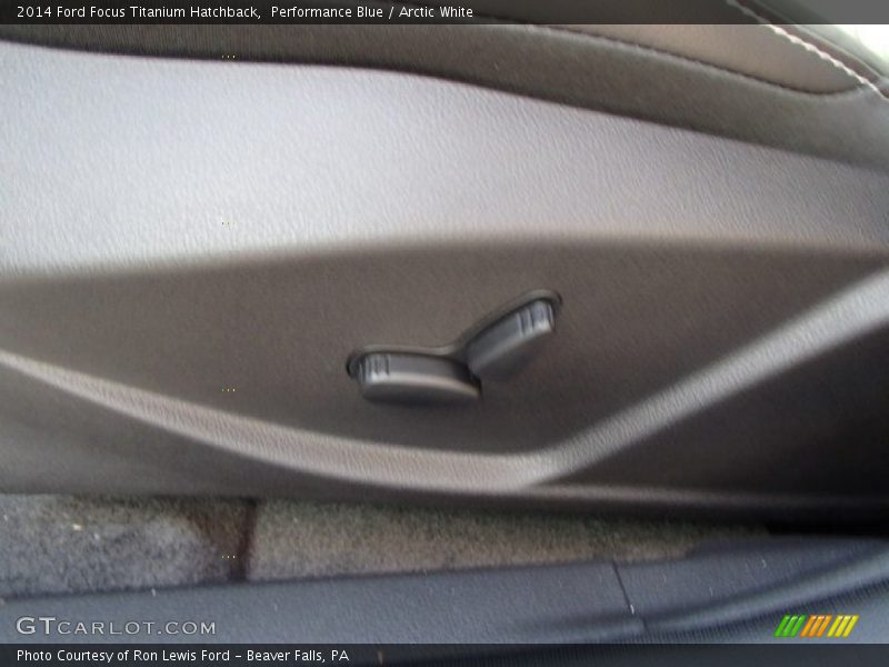Performance Blue / Arctic White 2014 Ford Focus Titanium Hatchback
