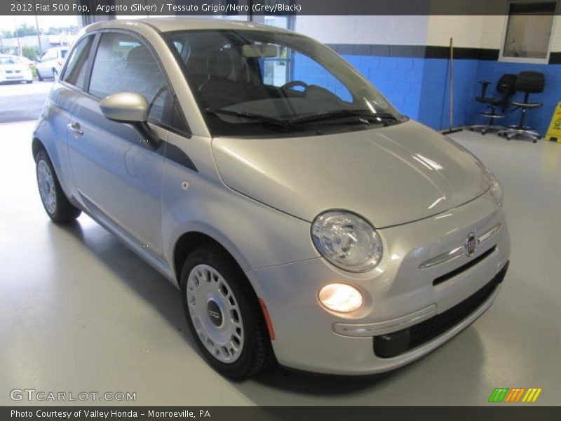 Argento (Silver) / Tessuto Grigio/Nero (Grey/Black) 2012 Fiat 500 Pop