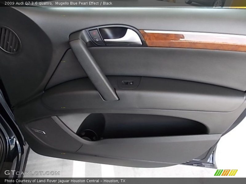 Mugello Blue Pearl Effect / Black 2009 Audi Q7 3.6 quattro