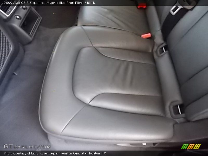 Mugello Blue Pearl Effect / Black 2009 Audi Q7 3.6 quattro
