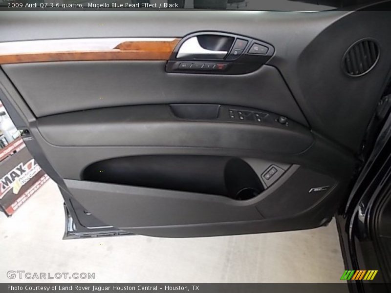 Mugello Blue Pearl Effect / Black 2009 Audi Q7 3.6 quattro