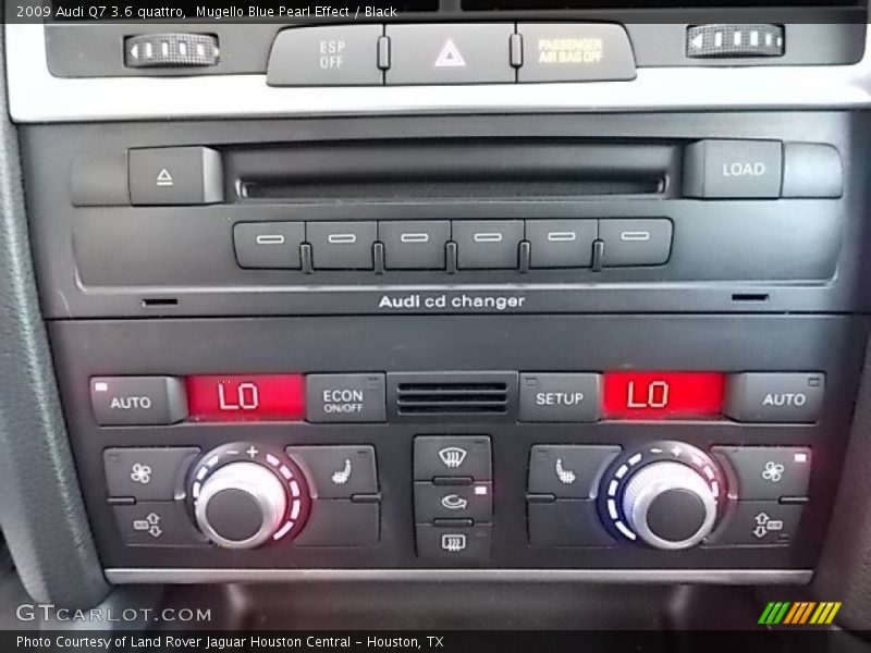 Mugello Blue Pearl Effect / Black 2009 Audi Q7 3.6 quattro