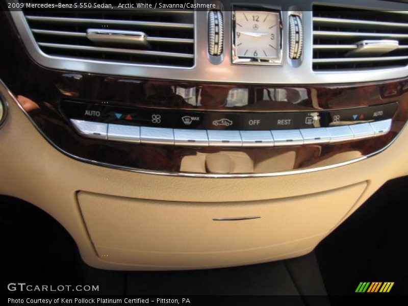 Arctic White / Savanna/Cashmere 2009 Mercedes-Benz S 550 Sedan