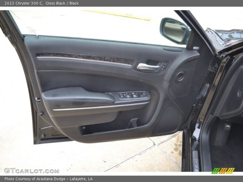 Gloss Black / Black 2013 Chrysler 300 C