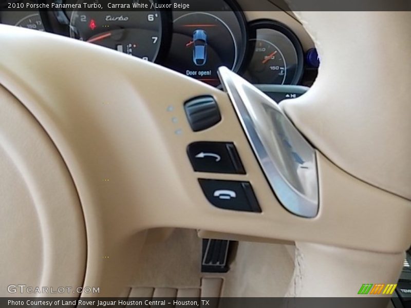 Controls of 2010 Panamera Turbo