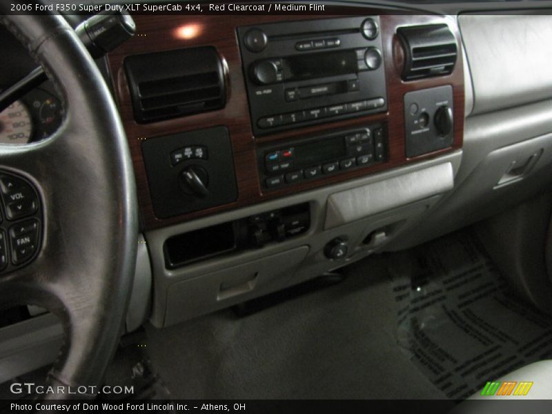 Red Clearcoat / Medium Flint 2006 Ford F350 Super Duty XLT SuperCab 4x4