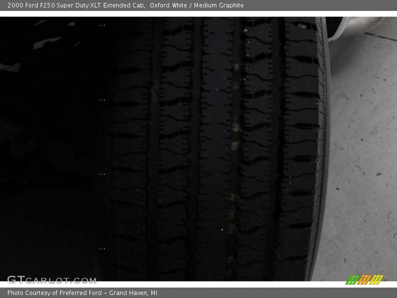 Oxford White / Medium Graphite 2000 Ford F250 Super Duty XLT Extended Cab
