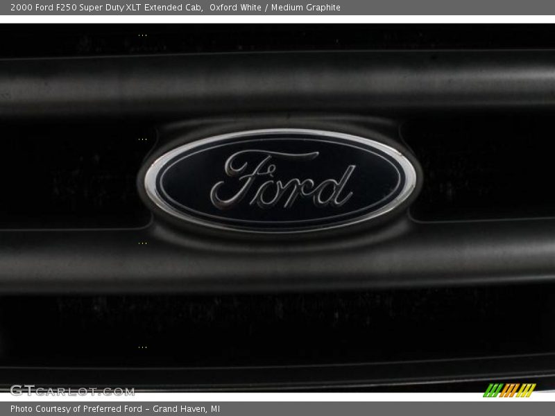 Oxford White / Medium Graphite 2000 Ford F250 Super Duty XLT Extended Cab