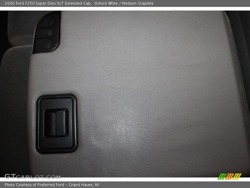 Oxford White / Medium Graphite 2000 Ford F250 Super Duty XLT Extended Cab