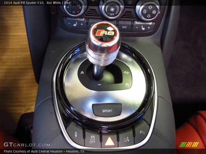  2014 R8 Spyder V10 7 Speed Audi S tronic dual-clutch Automatic Shifter