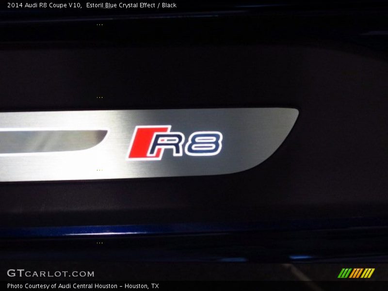 Estoril Blue Crystal Effect / Black 2014 Audi R8 Coupe V10