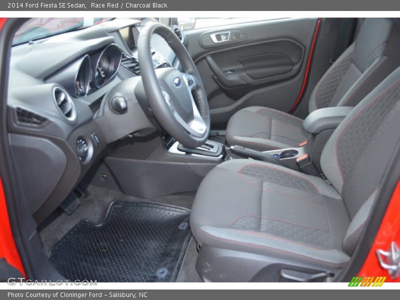 Race Red / Charcoal Black 2014 Ford Fiesta SE Sedan
