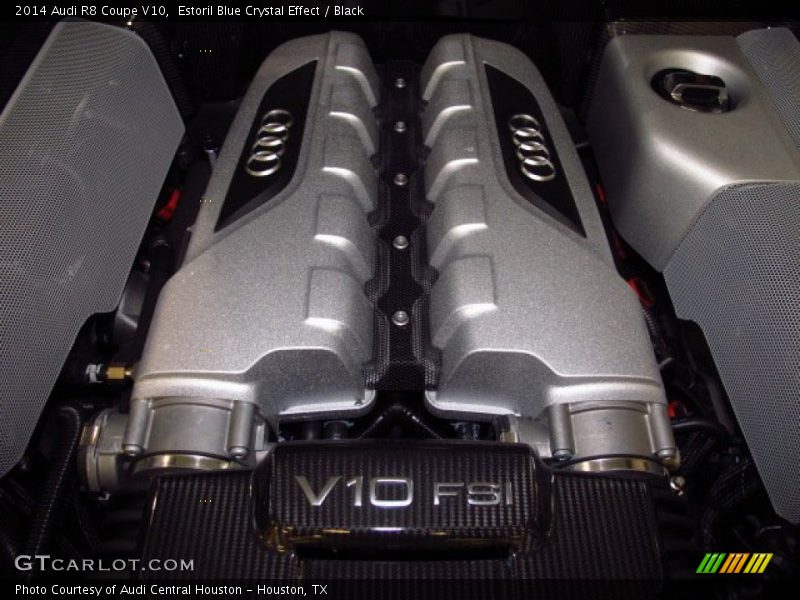  2014 R8 Coupe V10 Engine - 5.2 Liter FSI DOHC 40-Valve VVT V10