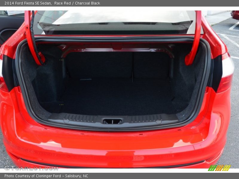 Race Red / Charcoal Black 2014 Ford Fiesta SE Sedan