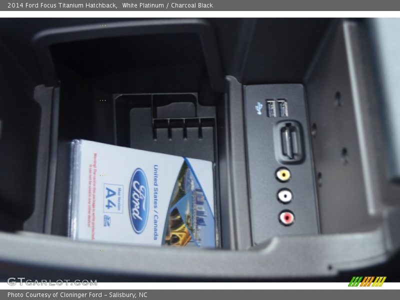 White Platinum / Charcoal Black 2014 Ford Focus Titanium Hatchback