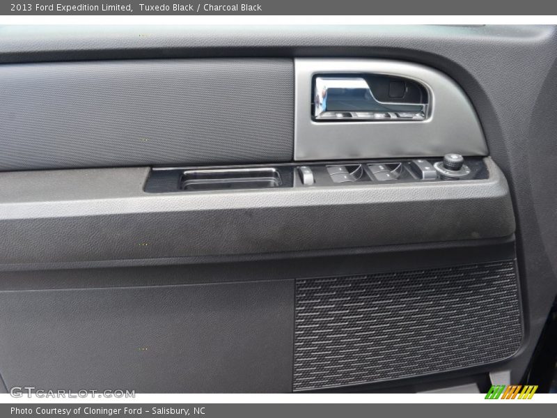 Tuxedo Black / Charcoal Black 2013 Ford Expedition Limited
