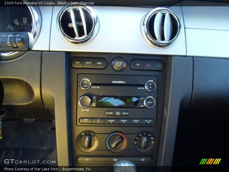 Black / Dark Charcoal 2009 Ford Mustang V6 Coupe