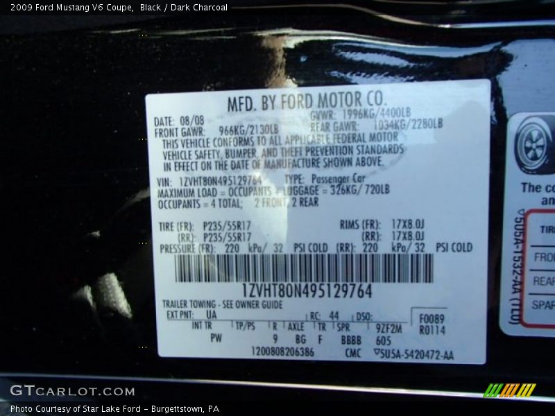 Black / Dark Charcoal 2009 Ford Mustang V6 Coupe