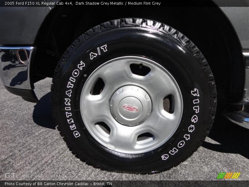 Dark Shadow Grey Metallic / Medium Flint Grey 2005 Ford F150 XL Regular Cab 4x4