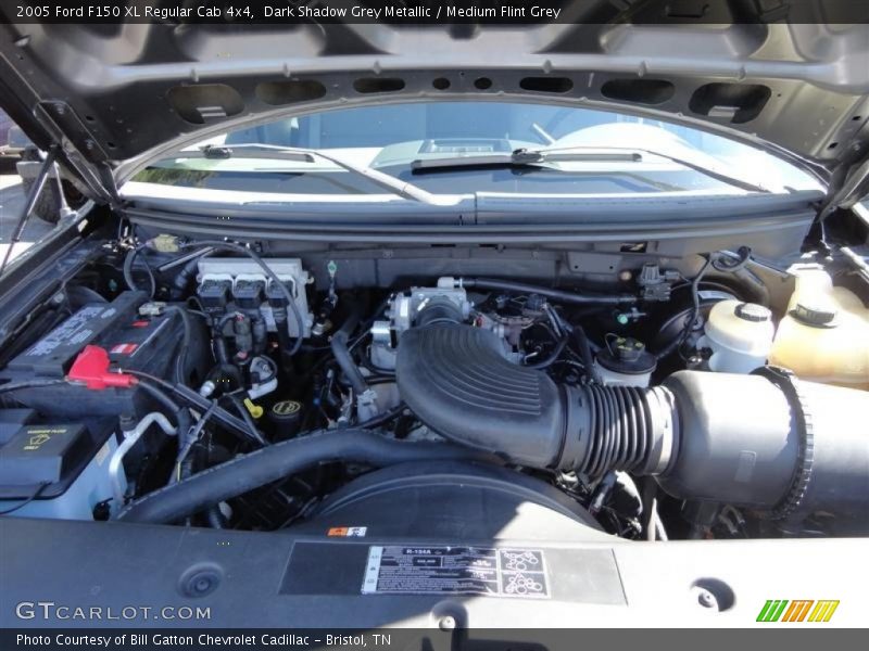 Dark Shadow Grey Metallic / Medium Flint Grey 2005 Ford F150 XL Regular Cab 4x4