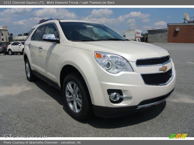 Front 3/4 View of 2013 Equinox LTZ
