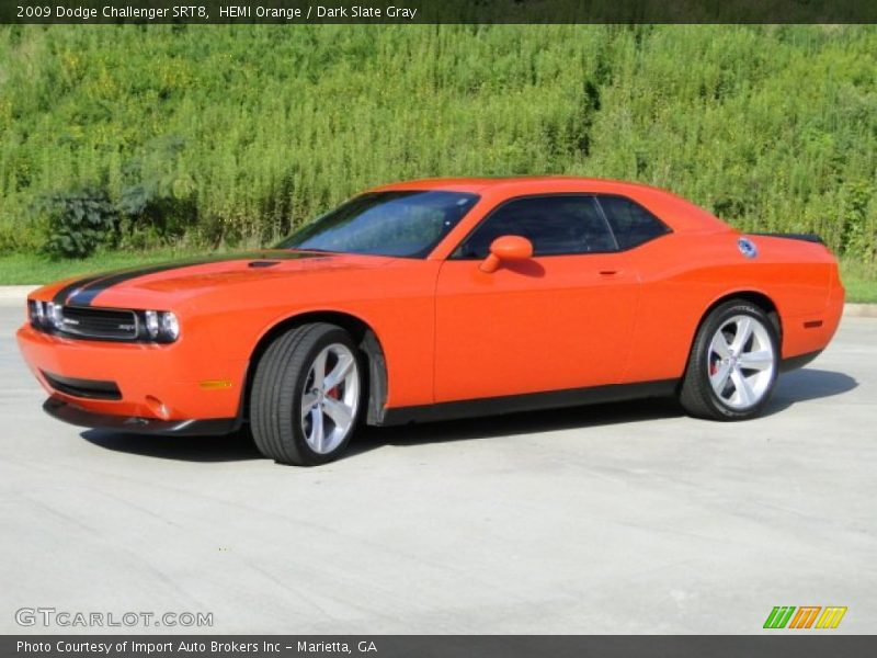 Front 3/4 View of 2009 Challenger SRT8