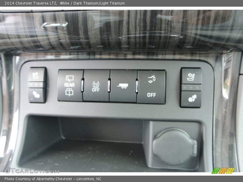 White / Dark Titanium/Light Titanium 2014 Chevrolet Traverse LTZ