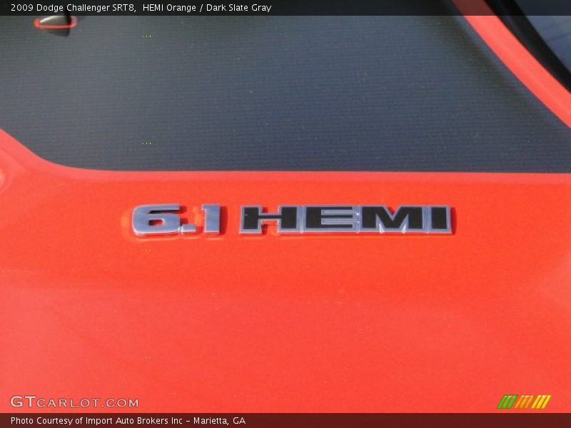  2009 Challenger SRT8 Logo