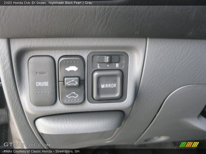 Controls of 2003 Civic EX Sedan