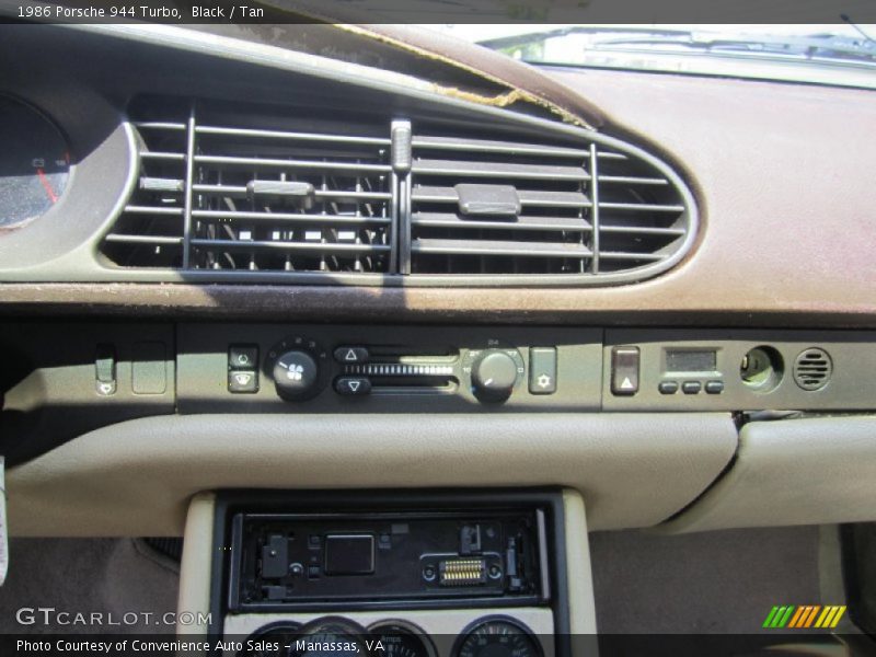 Controls of 1986 944 Turbo