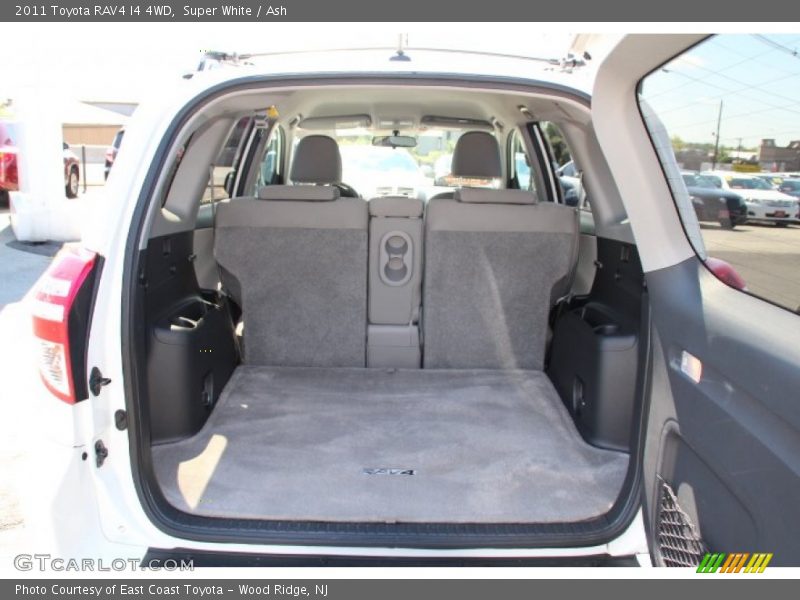 Super White / Ash 2011 Toyota RAV4 I4 4WD