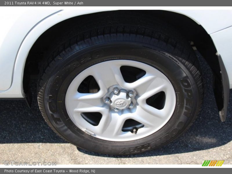 Super White / Ash 2011 Toyota RAV4 I4 4WD