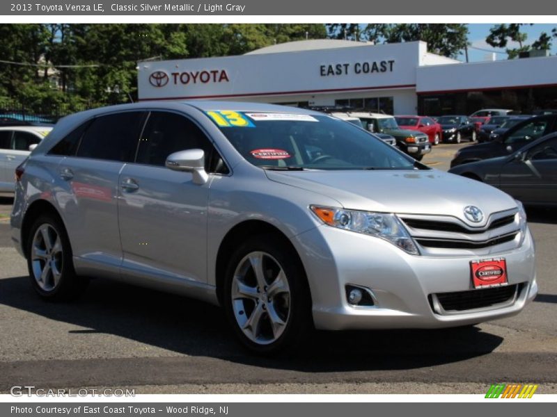 Classic Silver Metallic / Light Gray 2013 Toyota Venza LE