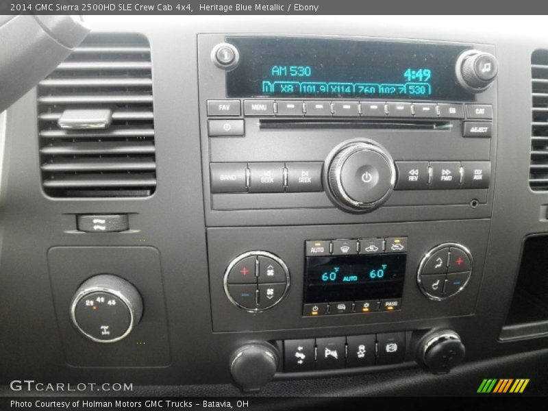 Controls of 2014 Sierra 2500HD SLE Crew Cab 4x4