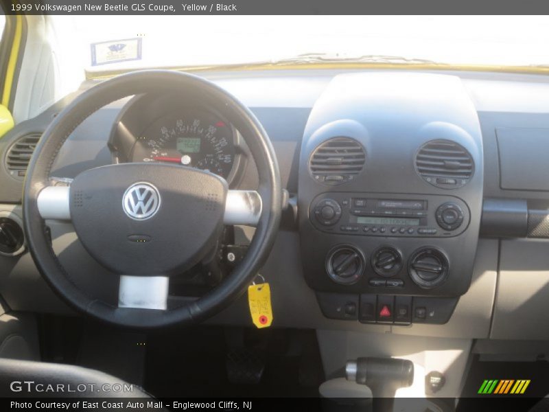 Yellow / Black 1999 Volkswagen New Beetle GLS Coupe