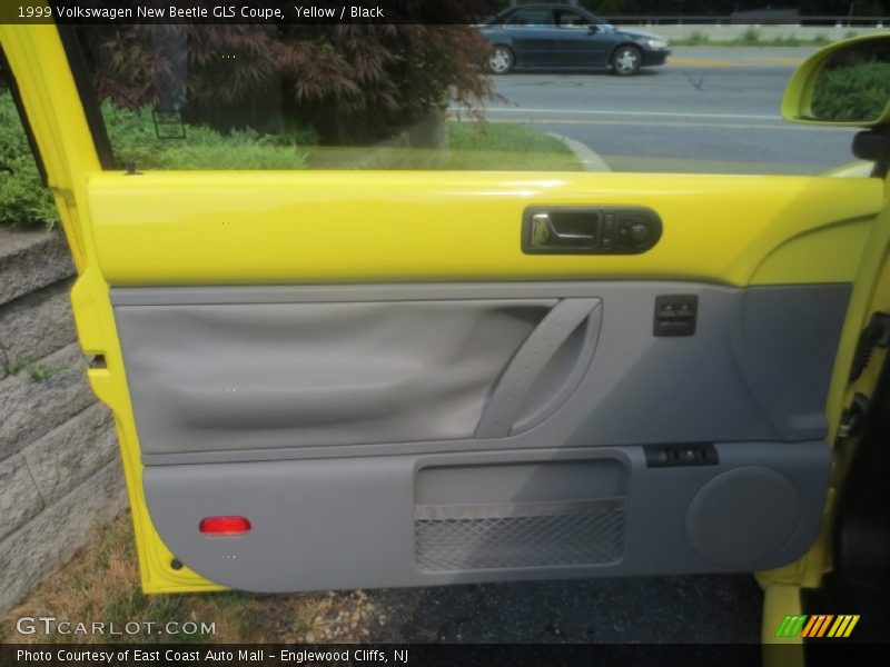 Yellow / Black 1999 Volkswagen New Beetle GLS Coupe