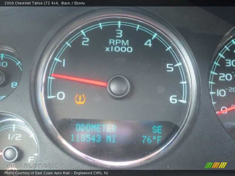 Black / Ebony 2009 Chevrolet Tahoe LTZ 4x4