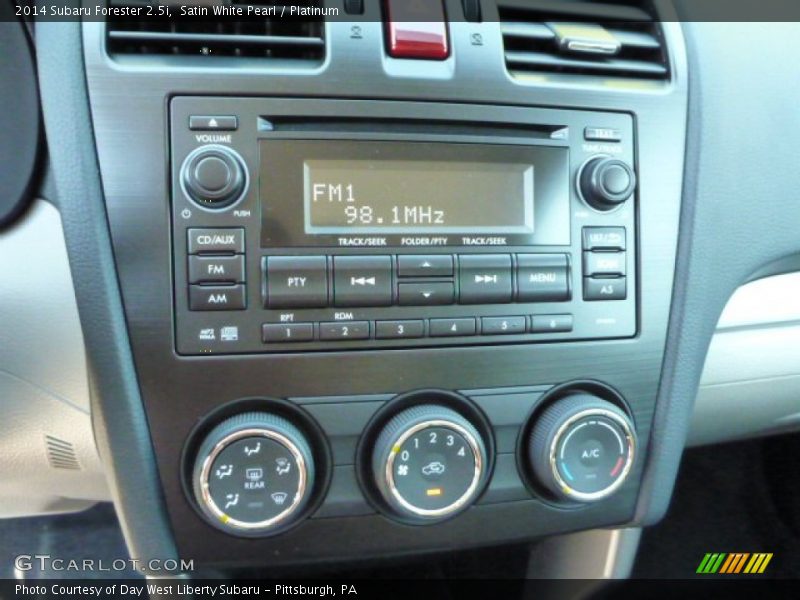 Satin White Pearl / Platinum 2014 Subaru Forester 2.5i